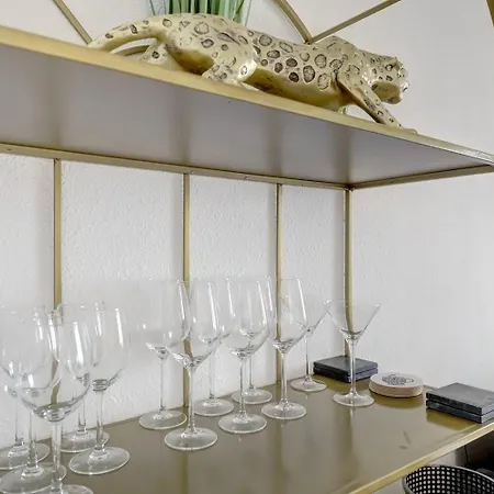 Apartment Oiqia • Sahel